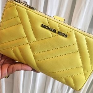 AUTHENTIC Michael Kors Wristlet Wallet